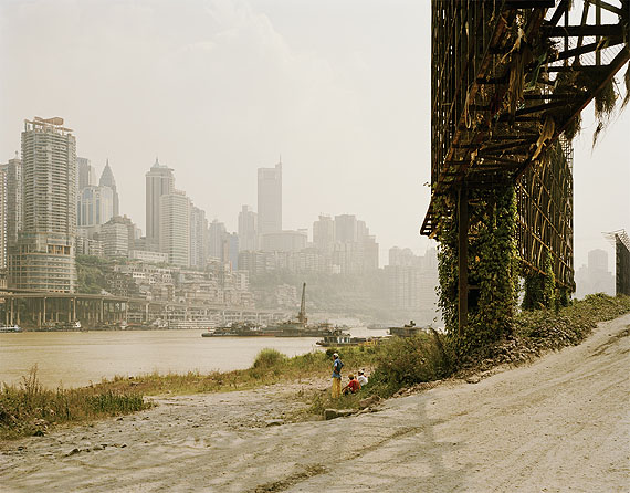 © NADAV KANDER, CHONGQING II, CHONGQING MUNICIPALITY, 2006