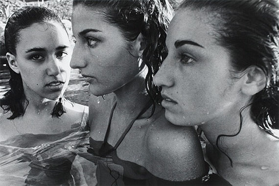 William Klein (1928-)Three Greek heirettes, Greece, 1963Silver print, 1982, without frame,50 x 59 x 3 cm with frameEdition number unknown© BONO 2011