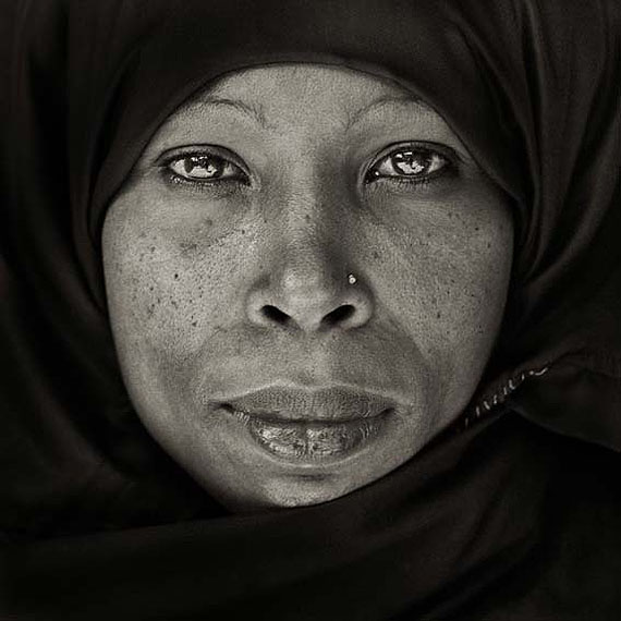 Dana Gluckstein
Lamu Woman, Kenya, 1985