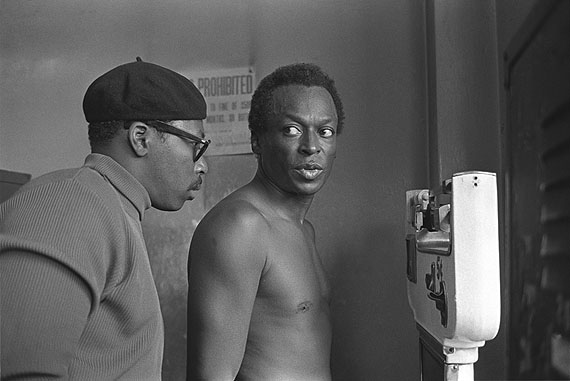Miles Davis at Gleason's, Gleason's Gym, New York City, 1969. 40,5x51 cm © Baron Wolman