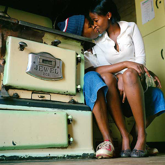 © Zanele MuholiKatlego Mashiloane and Nosipho Lavuta, Ext. 2, Lakeside, Johannesburg 2007Courtesy Michael Stevenson
