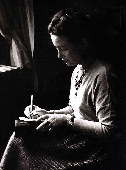 Gisèle Freund, Simone de Beauvoir, 1948