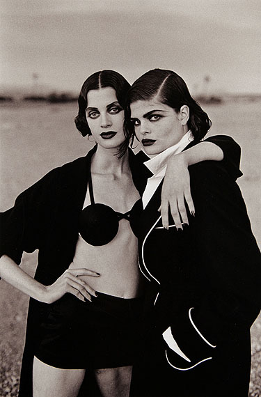 Peter Lindbergh (born in 1944)Petra Lindblad and Kristen McMenamy. French Vogue. Marrakech, 1990.Courtesy Kapandji-Morhange / Ader