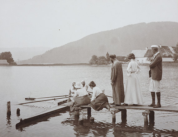 Emma Bacher (1867–1948) Gustav Klimt mit Freunden am Bootsteg / with friends at a landing stageAttersee c. 1903Vintage collodion print, mounted on original cardboard 9 x 11,5 cm (3.5 x 4.5 in)€ 6,000 / € 10,000–12,000
