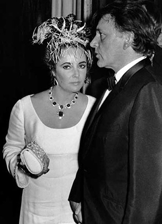 Elizabeth Taylor and Richard Burton attend the premiere party for 'A Flea in Her Ear' at Les Ambassadeurs Restaurant, October 18, 1968, Paris © Ron Galella