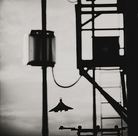 Frank Schramm, Concorde, JFK (Sheet-1060-90)© Frank Schramm. Courtesy Galerie Esther Woerdehoff