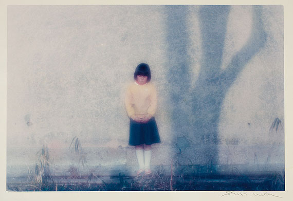 LOT 1092Shoji Ueda (1913–2000) Ohne Titel aus der Serie ›Brilliant Scenes‹Chromogenic print24,2 x 36,8 cm (9,5 x 14,5 in)c. 1980