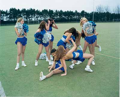 Martine Stig/ Viviane Sassen, Cheerleaders/ Campagne Condomi, 2000