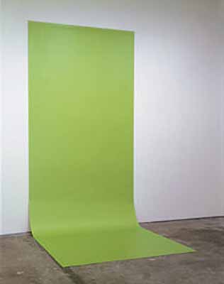 Liz Deschenes, Green Screen #4, 2001, 177,5 x 457,5 cm, Courtesy Andrew Kreps Gallery, New York
