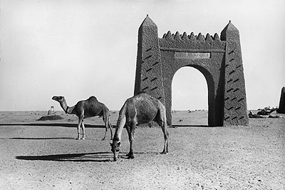 Das Tor zur Wüste, Adrar, Algerien, 1936 The gateway to the desert, Adrar, Algeria, 1936©Paul Almasy / akg-images