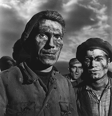 Federico Patellani Minatori di Carbonia, Sardinia 1950 (Miners of Carbonia) Gelatin-silver print, 51 x 41,5 cm © Archivio Patellani
