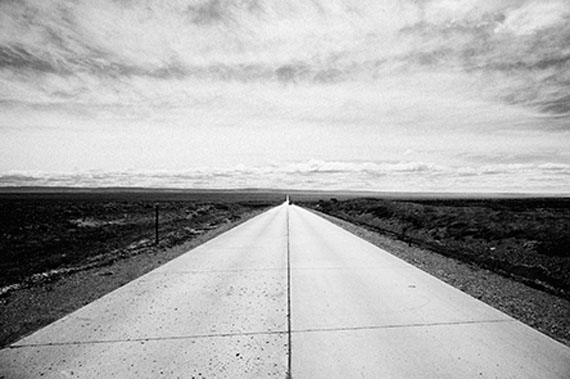 Kadir van Lohuizen: The Pan-American Highway in Tierra del Fuego, Chile © Kadir van Lohuizen | NOOR