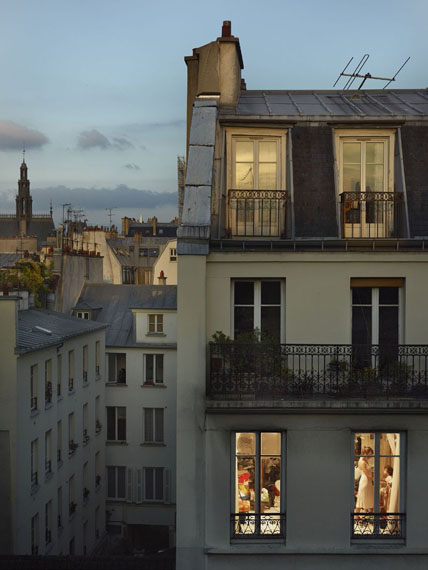 Out My Window, à New York / Vis à Vis, à Paris