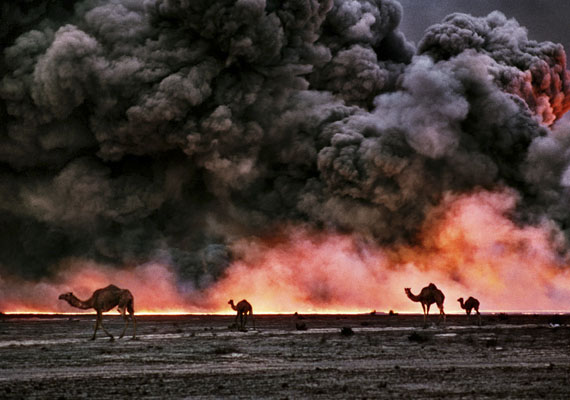 © Bruno Barbey / Magnum Photos, Burgan-Ölfelder, Kuwait, 1991