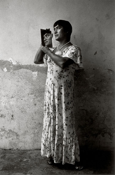 Magnolia (1), Juchitán, México, 1986© Graciela Iturbide / Colecciones Fundación MAPFRE, 2019