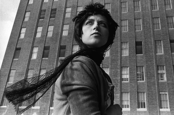 Cindy Sherman - artist, news & exhibitions - photography-now.com