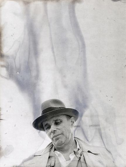 "Joseph Beuys by Walter Schels, 1980" © Walter Schels