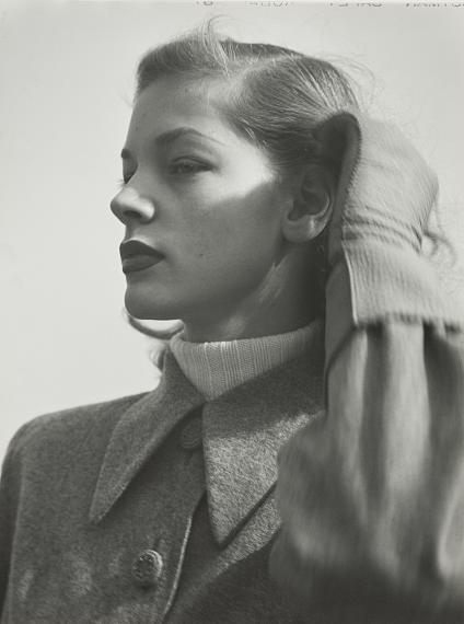Hermann Landshoff
Die Schauspielerin Lauren Bacall
New York 1945
© Muünchner Stadtmuseum, Sammlung Fotografie, Archiv Landshoff