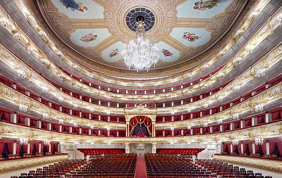 Candida Höfer 
Bolshoi Teatr Moskwa II 2017 
© Candida Höfer / VG Bild-Kunst, Bonn 2022