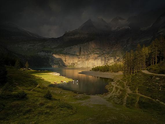 Lars Van den Brink
Oeschinensee, Swiss Alpes from the eries Behind the Day
105 x 140 cm / 135 x 180 cm