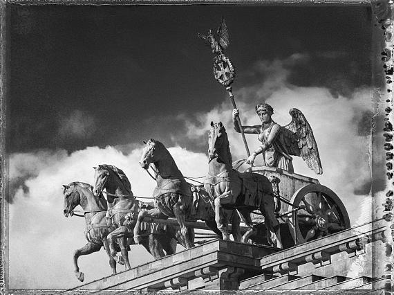 Christopher Thomas"Johann Gottfried Schadow, Quadriga auf dem Brandenburger Tor"© Christopher Thomas / Courtesy Ira Stehmann Fine Art, München