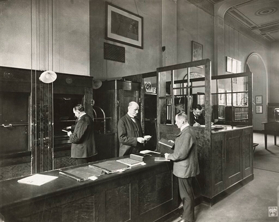 Die Kunstbibliothek in der Fotografie 1900-1945