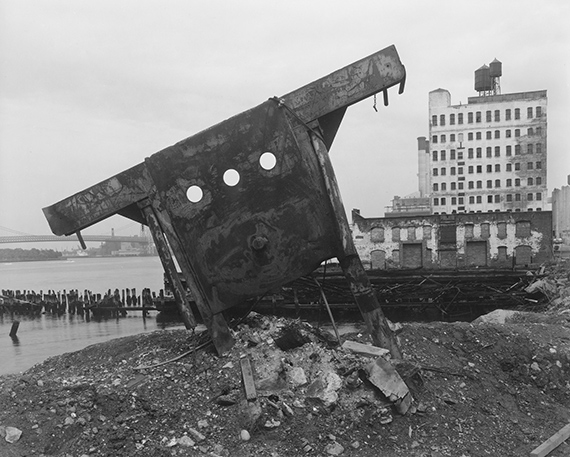 Gerry Johansson
'Steel construction under the Manhattan bridge in Brooklyn New York, USA, 1983', 1983
Gelatin silver contact print
Image size: 20.2 x 25.2 cm
Open Edition
© Gerry Johansson