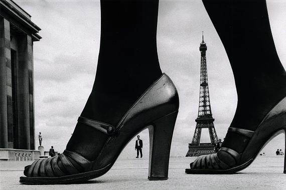 Frank Horvat
Shoes and Eiffel Tower, for Stern, Paris, France, 1974
Gelatin silver print, printed later in 2004 by Hervé Hudry / Laboratory Publimod
Image size: 9 x 14 inches | Print size: 12 x 16 inches
© Frank Horvat Studio