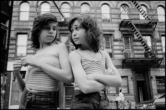 USA. New York City. 1976. Little Italy. Dee and Lisa on Mott Street. © Susan Meiselas/Magnum Photos