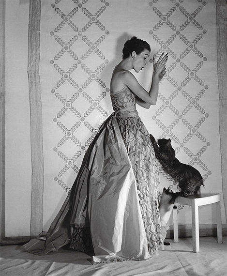 Louise Dahl-Wolfe
Mary Jane Russell in a Balenciaga Gown with Cat, Paris, 1951
Courtesy Staley-Wise New York