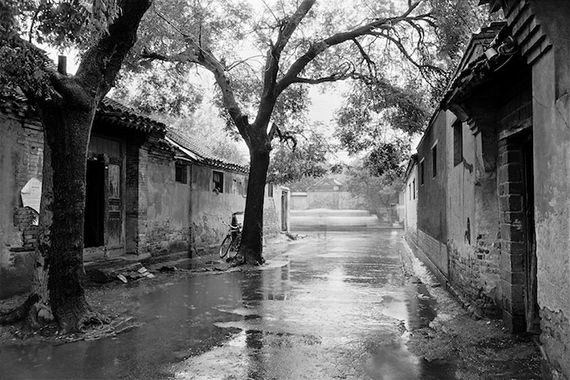 Xu Yong
Liuxiang Hutong, 1989/1990
Pigment Print on Hahnemühle Fine Art Paper
60 x 80 cm
Edition of 10