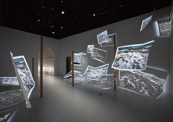 When Traces Alter Reality