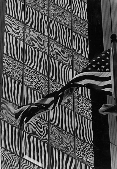 Bettina Grossman.From the series Phenomenological New York / Urban Energy Strategies,Traffic Patterns, New York, 1976-1986, photograph.Courtesy Bettina Grossman.