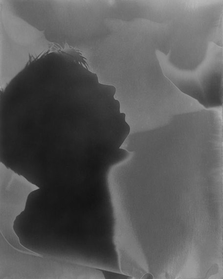 Sarah RHODES Figure with paper I (2026) from the series The inner sky, gelatin silver print, courtesy of the artist