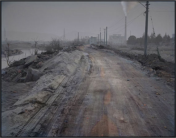 Road to the River Pier(2011-2012) Archival Pigment Print on Fine Art PaperSize I: 90cm x 110cm – Edition of 3Size II: 152cm x 191.2cm – Edition of 1