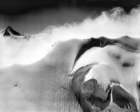 Henry Bradford Washburn: After the storm, climbers on the Doldenhorn, Switzerland, 1960 © Bradford Washburn, courtesy Decaneas Archive, revere, MA